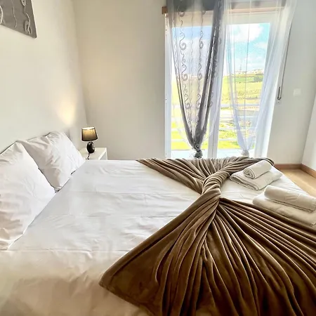 Fantastic 3 Bedroom - Peniche - Mer&surf Ferienhaus *
